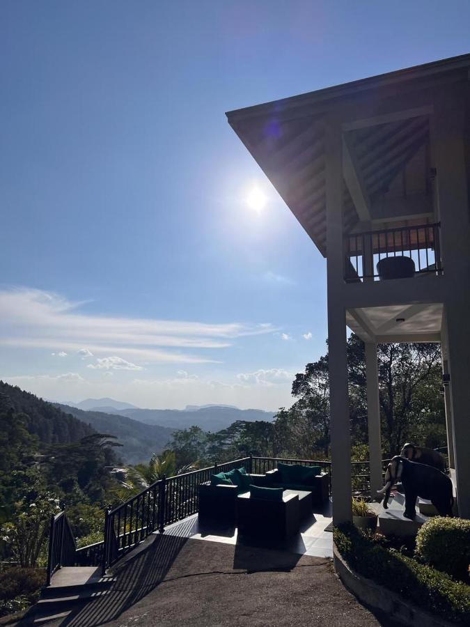캔디 The Grand Hills B&B 외부 사진