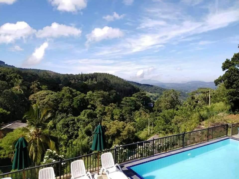 캔디 The Grand Hills B&B 외부 사진